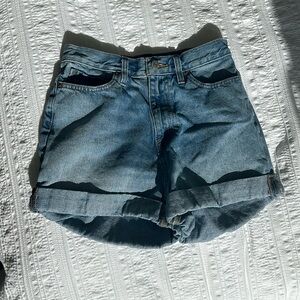 BDG mom high rise short